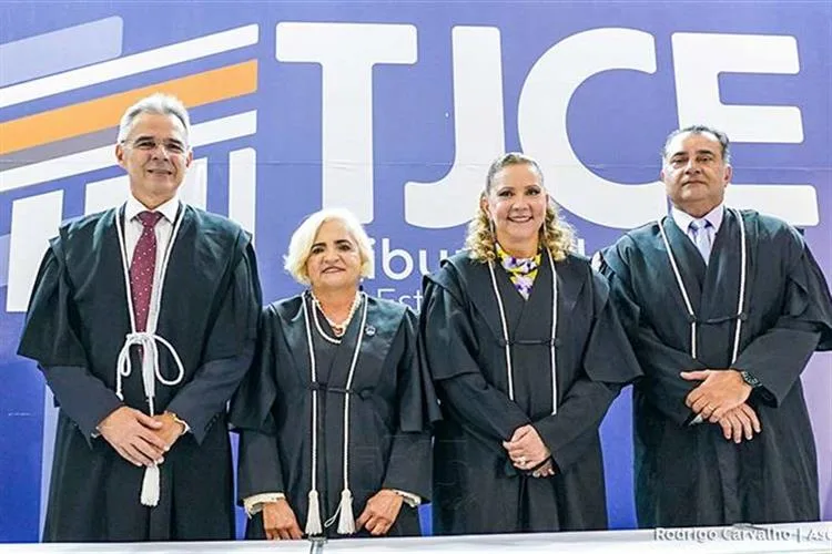 Tribunal de Justiça do Ceará empossa seus novos dirigentes