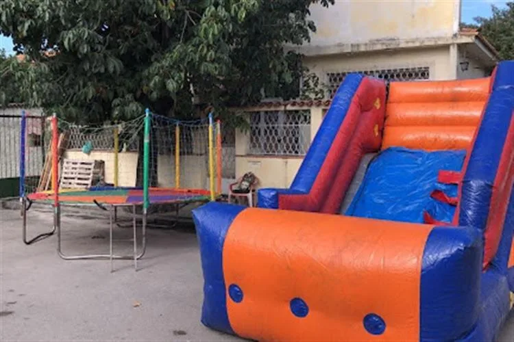 Brinquedos infláveis para festa infantil: como escolher com segurança?