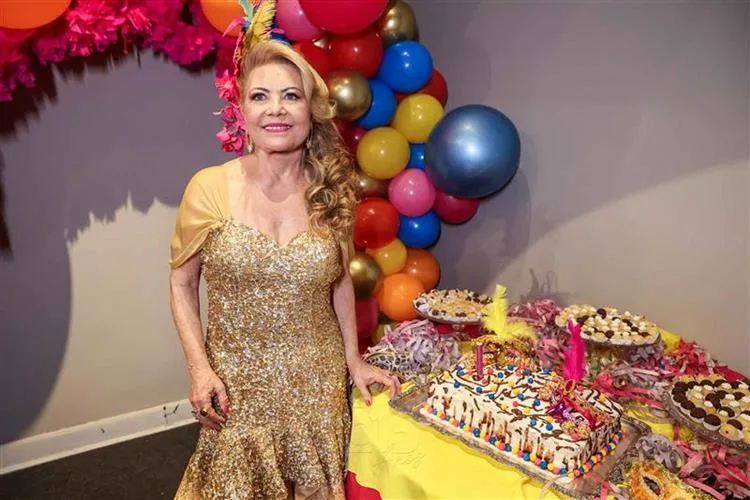 Inês Cals celebra a nova idade com a magia momesca e muita alegria