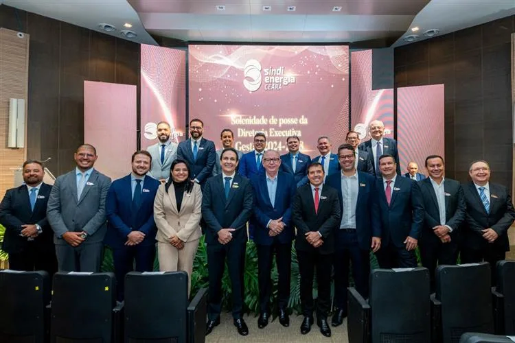 Diretoria Executiva do Sindienergia Ceará é empossada em prestigiada solenidade