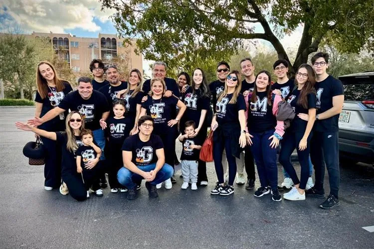 Leandro, Roberta e Eugênio Vasques curtem family trip na Flórida