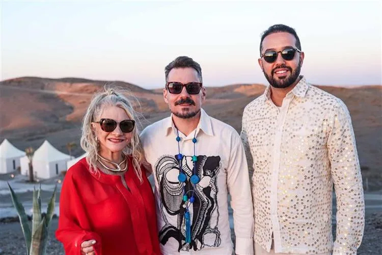 Miguel Dias Filho comemora b-day em animada festa no deserto de Agafay, no Marrocos