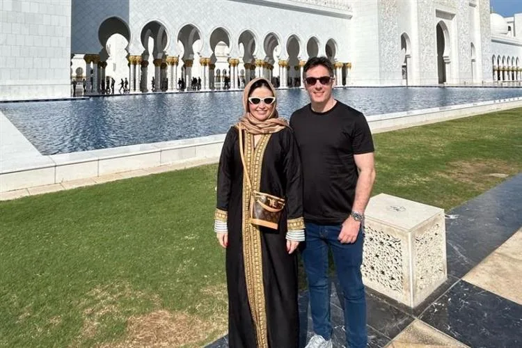 Rafaella e Erik Kleinberg aproveitam os encantos de Dubai e Abu Dabhi