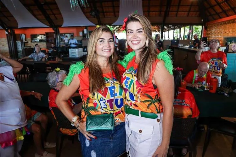 Terça da Serra Residencial Sênior Fortaleza promove pré-carnaval com bloco "Véi é Tu!"