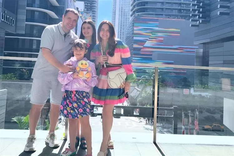 Karla Benevides e Victor Rocha curtem temporada de diversão e lazer por Miami e Orlando