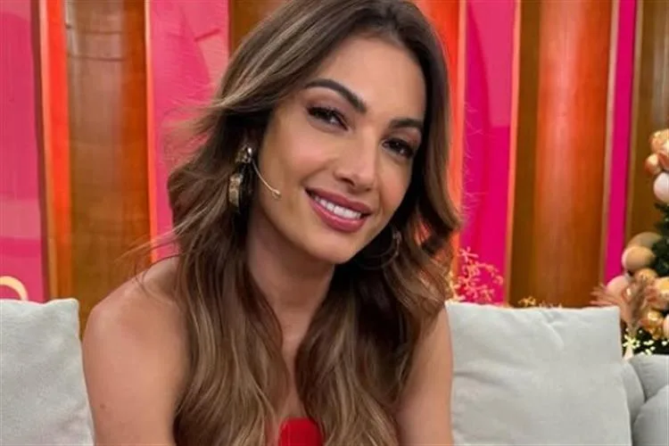 Patrícia Poeta é criticada por informar a pai sobre detalhes da morte da filha ao vivo