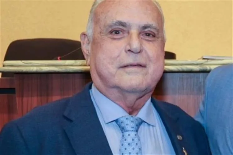 Roberto Pessoa anuncia Universidade Municipal em Maracanaú