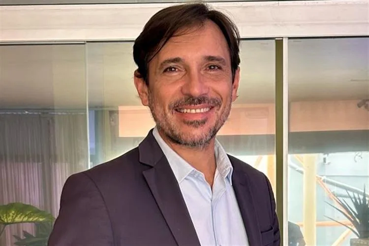 Líder do Governo na Alece, Guilherme Sampaio diz que Elmano está no caminho certo