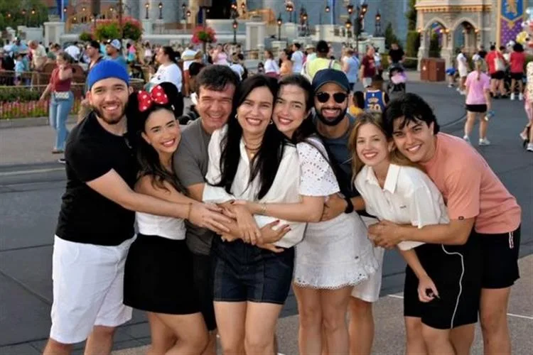 Waldonys viaja com a família para Flórida e vive dias de pura diversão e amor!
