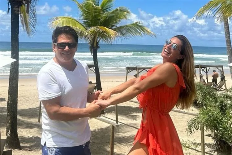 César Filho e Elaine Mickely celebram 25 anos de casamento com viagem especial à Bahia