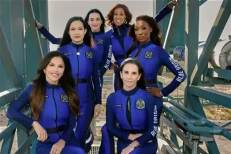 Katy Perry vai ao espaço em voo histórico da Blue Origin com 6 mulheres a bordo