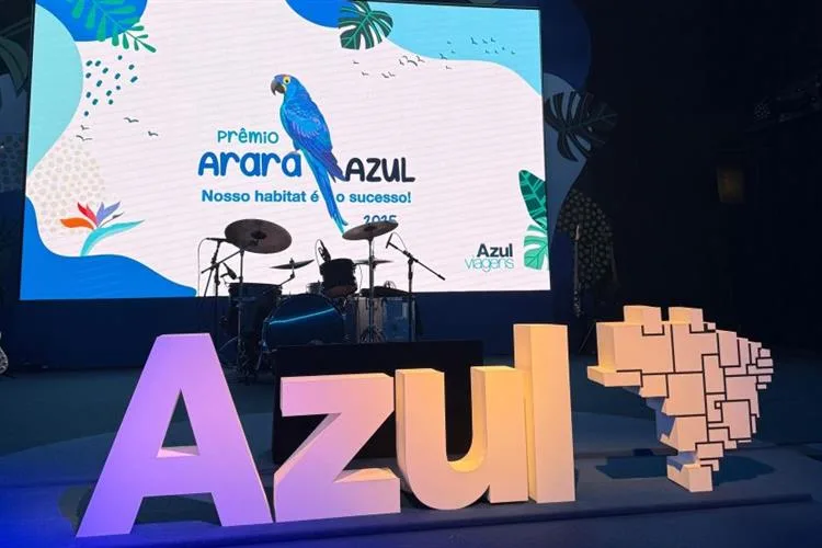 Ceará é homenageado com Prêmio Arara Azul e destaca liderança de Eduardo Bismarck no turismo