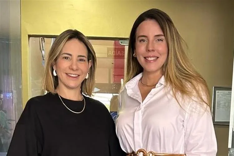 Jade Romero é recebida por Gaída Dias em visita ao Grupo Cidade