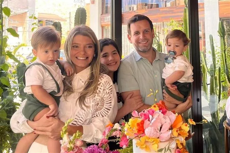 Juliana Gouveia comemora nova idade em família