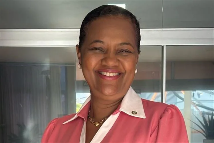 Trajetória política e desafios para o ensino superior; Sandra Monteiro fala com exclusividade