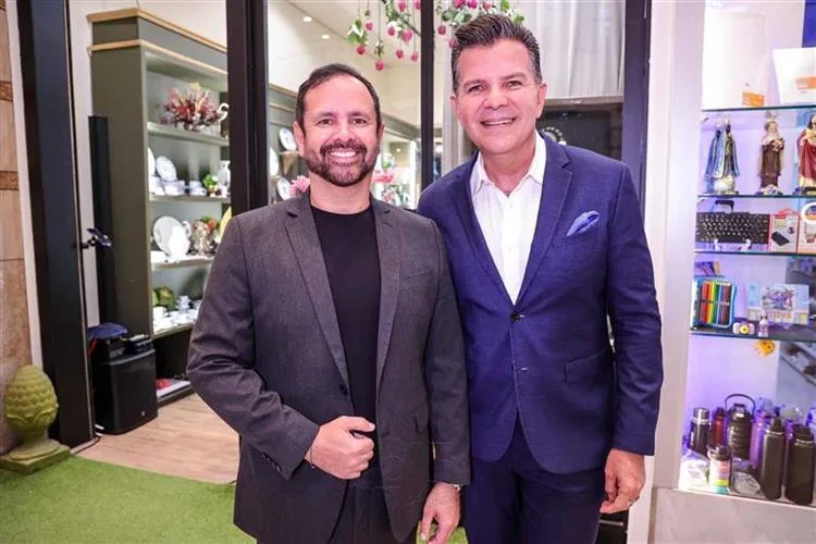 Kasa Olive reúne notáveis em evento “Olive Garden”