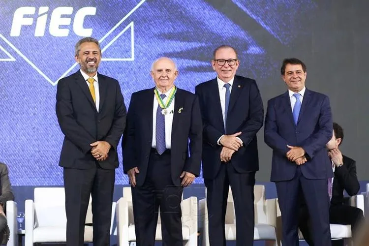 Medalha do Mérito Industrial 2025 reverencia personalidades do meio empresarial