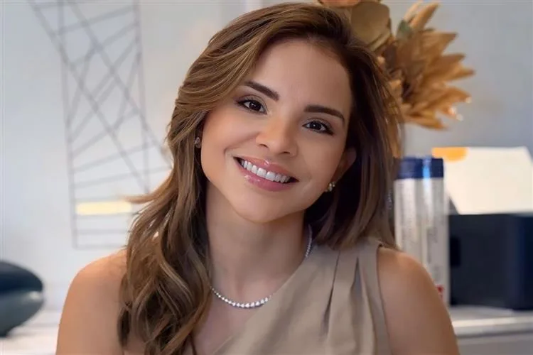 Essence celebra marco global da tecnologia EMFACE com destaque nacional