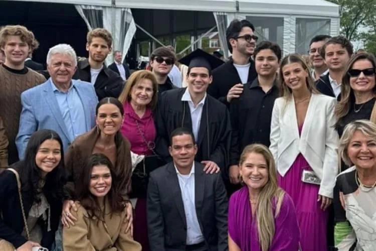 Kadu Queirós acaba de conquistar um marco inspirador: sua formatura na Babson College