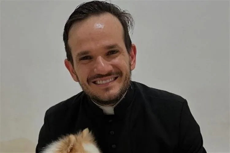 Após vexame de Virgínia, Padre Patrick Fernandes se destaca na CPI das Bets com lucidez