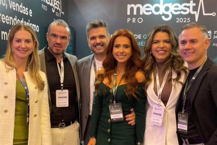 Rogério Magalhães Júnior palestra no 4º Congresso Mundial de Ginecologia, no Rio de Janeiro