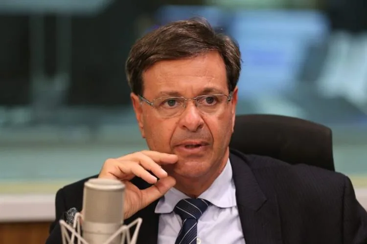Ex-ministro Gilson Machado é preso pela Polícia Federal