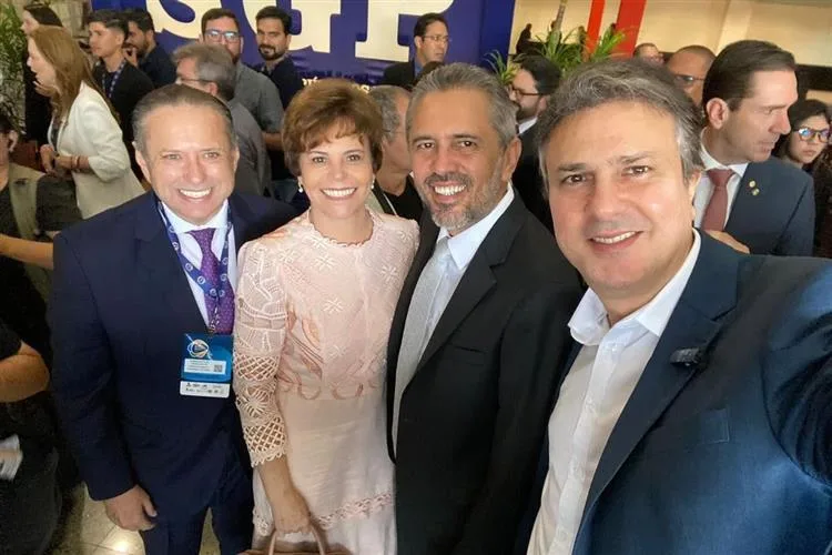Patrícia Aguiar e Domingos Filho entre os palestrantes no Seminário de Gestores Públicos 2025