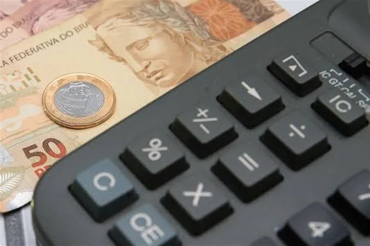 Atividade econômica brasileira registra crescimento pelo quarto mês consecutivo