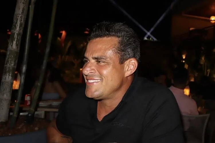 Isaías CD's sobre Solange Almeida: "rodeada de pessoas negativas"