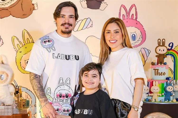 "Agradeço a Deus pela vida do meu filho", diz Manu Bahtidão ao celebrar os nove anos de Theo