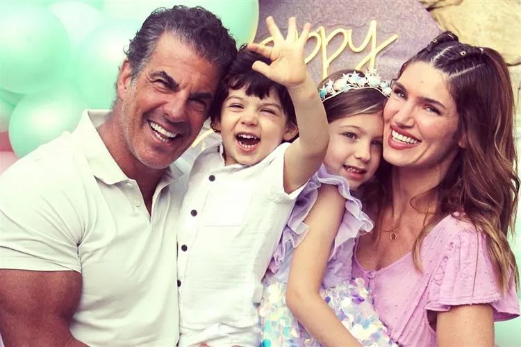 Lou Montenegro e Álvaro Garnero celebram os cinco anos da filha Luma