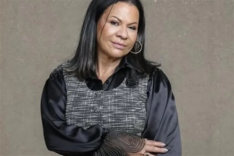 Postura de Dona Ruth, mãe de Marília Mendonça, provoca revolta generalizada