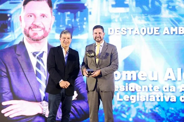 Fetrans homenageia Romeu Aldigueri com Troféu Destaque Ambiental
