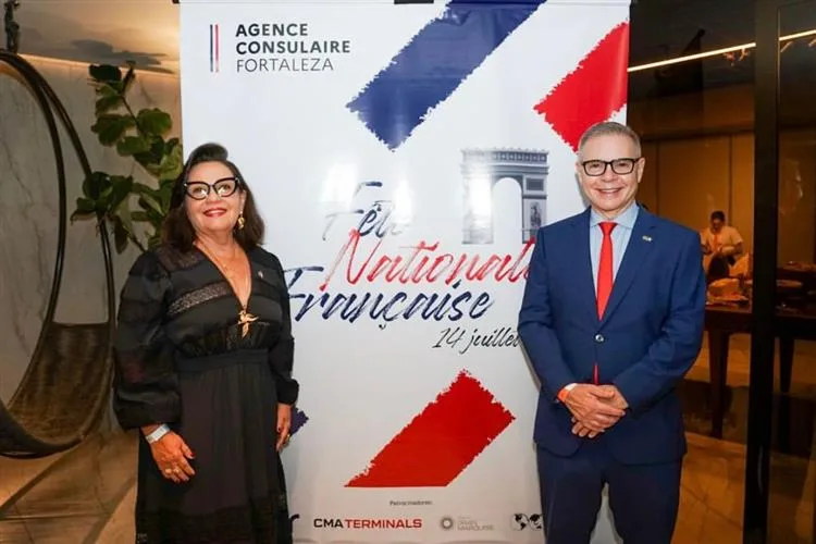 Fernanda Jensen prestigia Festa Nacional Francesa
