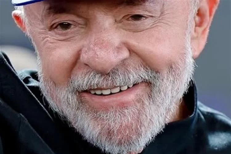 Lula diz que Trump não é "imperador do mundo" e revolta Casa Branca, que rebate