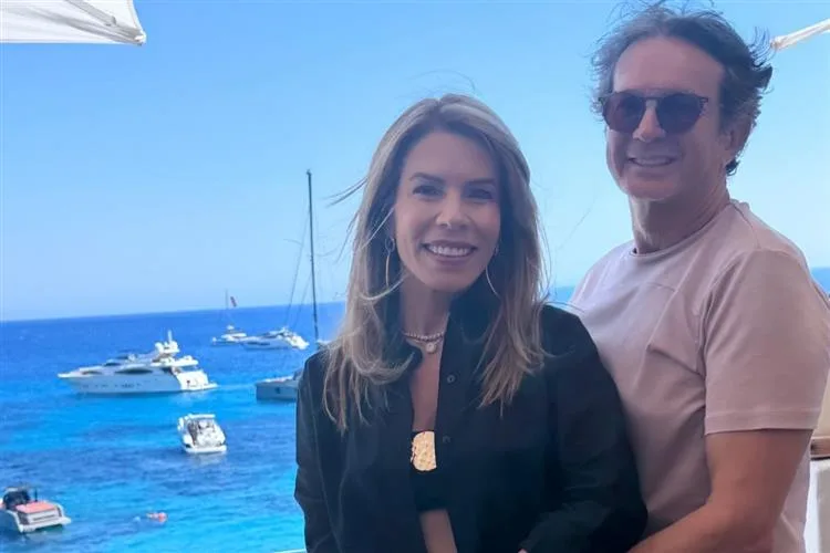 Maira e Aderaldo Silva curtem os encantos europeus com grupo de amigos