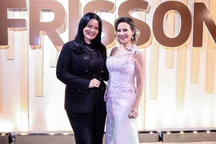 Michelly Camelo se consagrou ao orquestrar a festa de 15 anos do Frisson