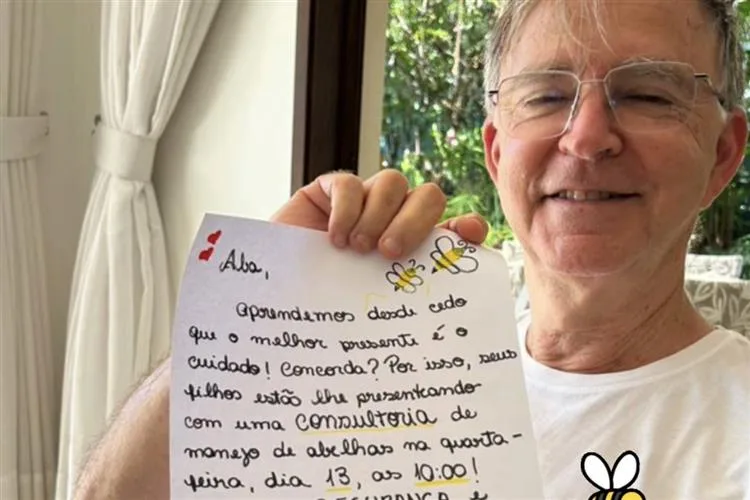 Haim Erel é surpreendido pelos filhos no Dia dos Pais com um inusitado presente