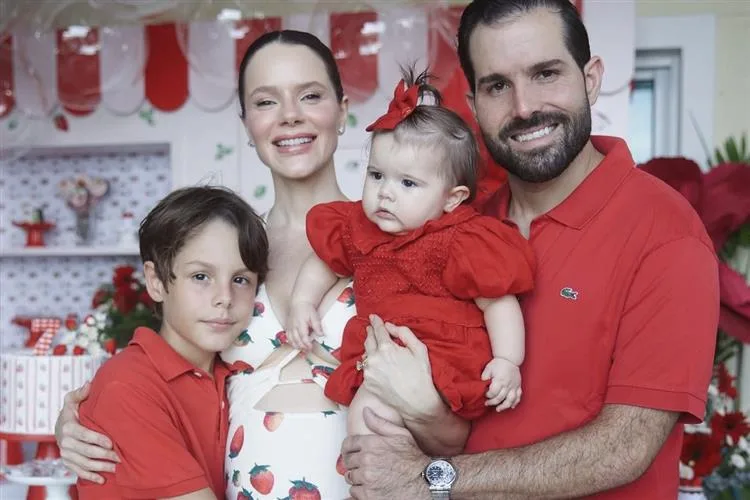 Paulinha Sampaio e Felipe Rocha celebram os sete meses da filha Lourdes Maria
