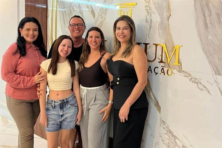 Valentina Pontes inicia a organização da sua festa de 15 anos