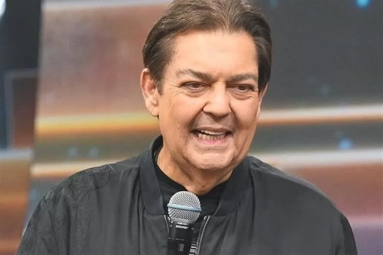 Faustão apresenta melhora e recebe alta da UTI