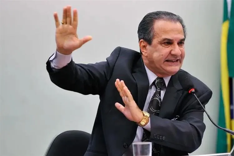 Moraes determina busca e apreensão contra Silas Malafaia