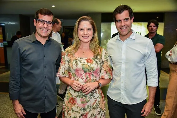 Alan e Alex Oliveira apresentam case inspirador da Zenir Móveis e Eletros