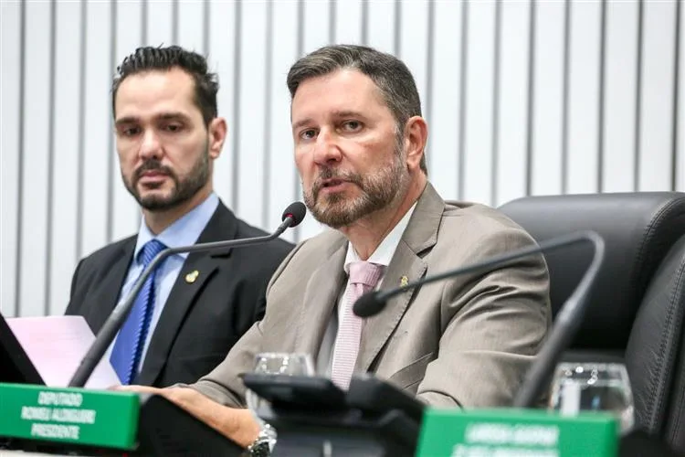 Alece promove jogo em alusão ao Agosto Lilás para reforçar combate à violência contra a mulher