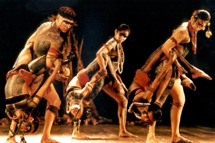 EDISCA traz de volta o espetáculo “Koi-Guera” aos palcos cearenses no Cine Teatro São Luiz