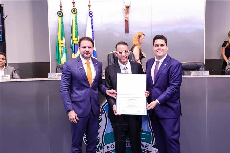 André Camurça recebe Título de Cidadão de Fortaleza