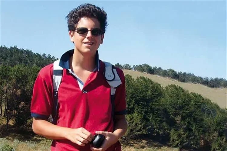 Carlo Acutis será canonizado neste domingo e se tornará o primeiro santo millennial