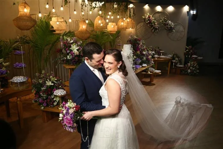 Sarah Santos e Gabriel Araújo oficializam união em inesquecível cerimônia