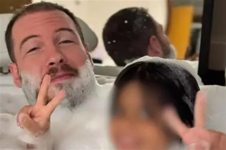 Maíra Cardi causa polêmica na web ao compartilhar vídeo da filha com o marido na hora do banho