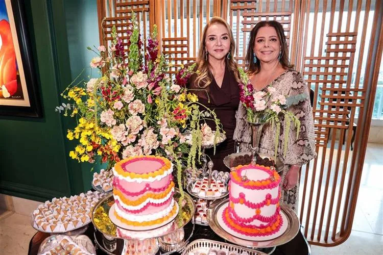 Sandra Fujita e Cláudia Gradvohl celebram em dose dupla suas novas idades